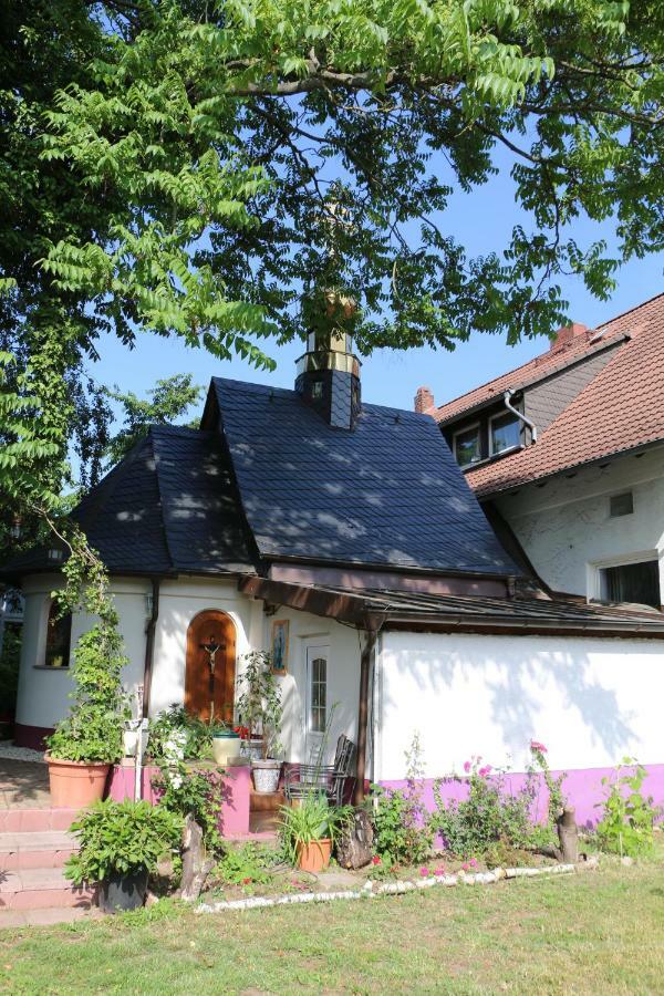 Hotel Attache Raunheim Exteriör bild
